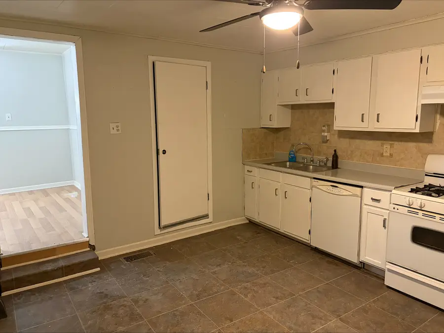 1116 Chestnut Street, Ottawa, IL 61350 - #2