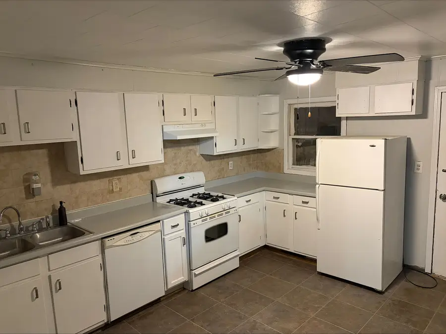 1116 Chestnut Street, Ottawa, IL 61350 - #3