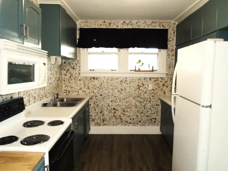 2803 Dubuque Street, Davenport, IA 52803 - #3