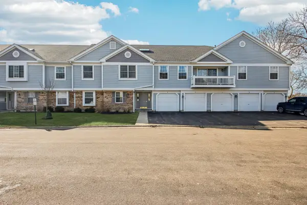 1254 Ballantrae Place #D, Mundelein, IL 60060