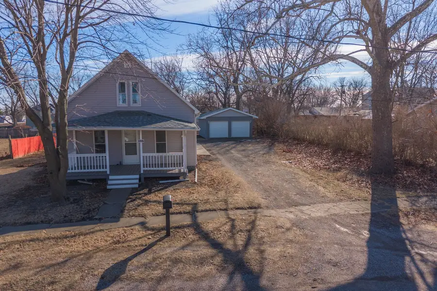 306 E Cooper Street, Colfax, IL 61728 - #3