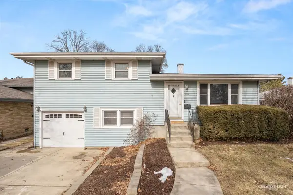 1019 Pershing Avenue, Wheaton, IL 60189