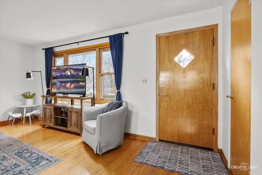 1019 Pershing Avenue, Wheaton, IL 60189 - #2