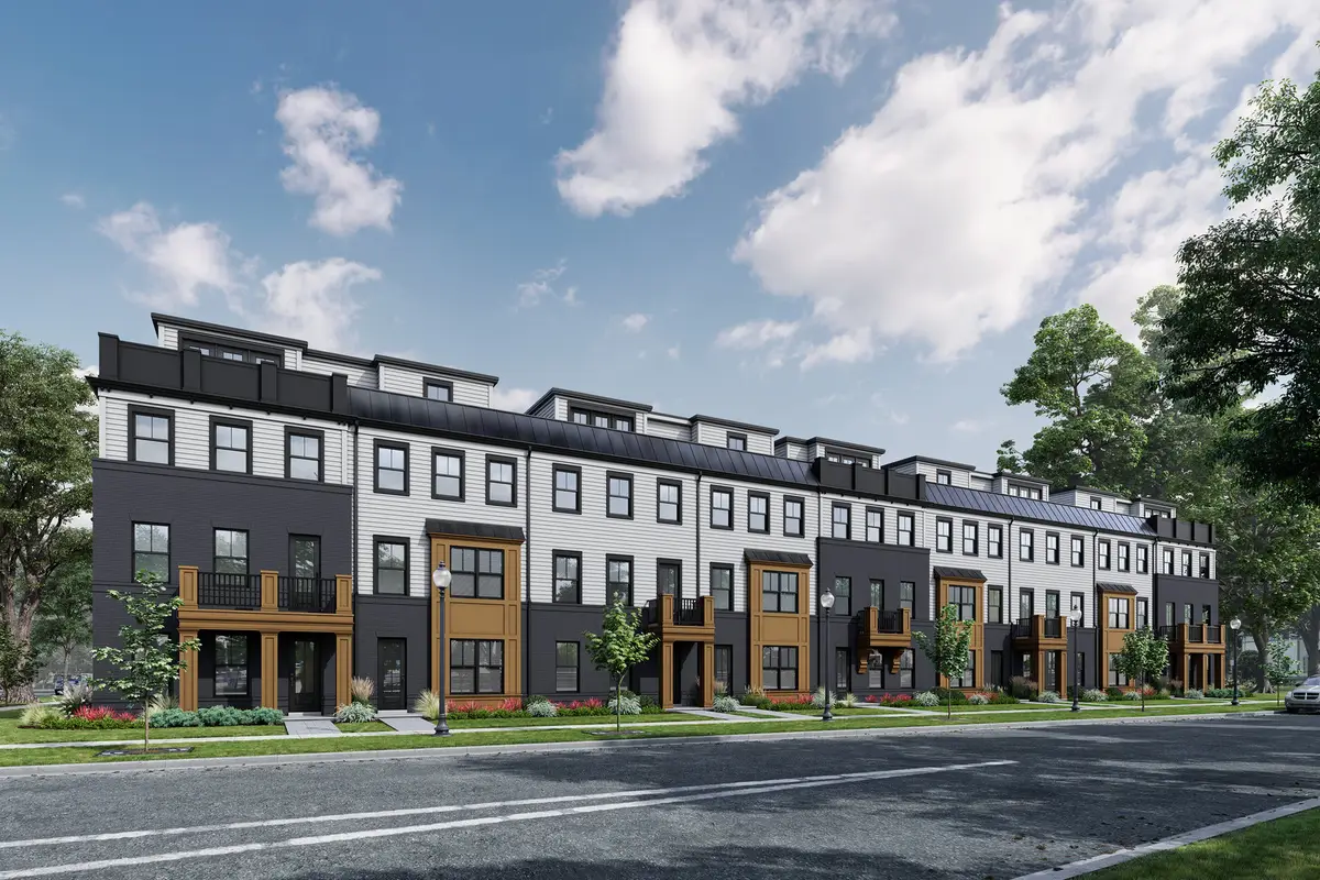 324 E 4th Avenue, Naperville, IL 60540 - #1