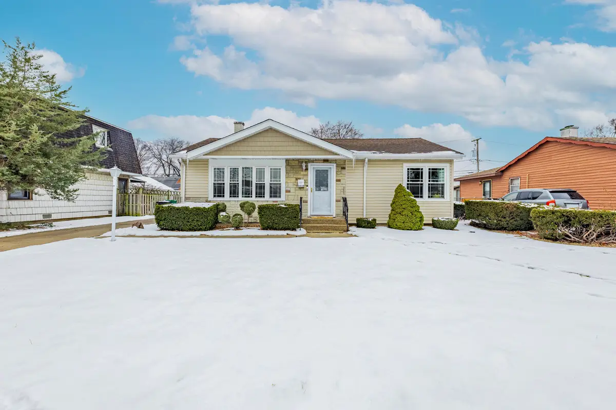 8036 Newland Avenue, Burbank, IL 60459 - #1