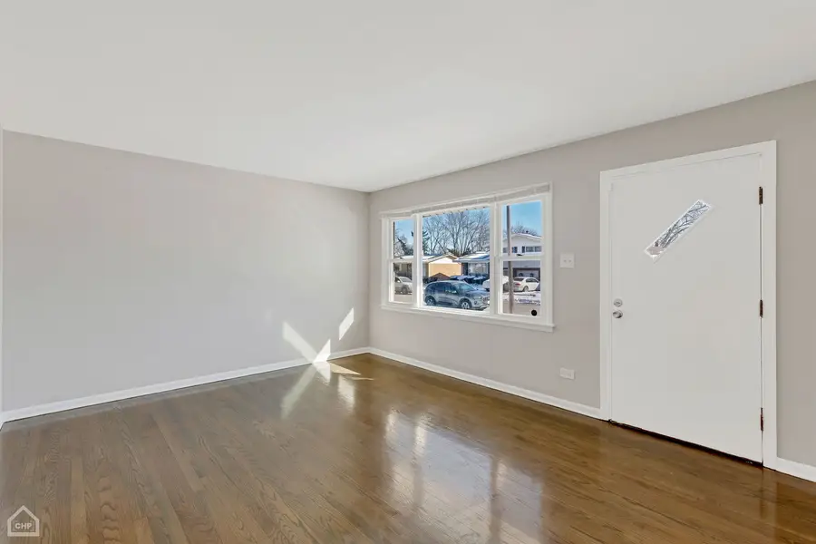 15666 Woodlawn East Avenue, South Holland, IL 60473 - #2