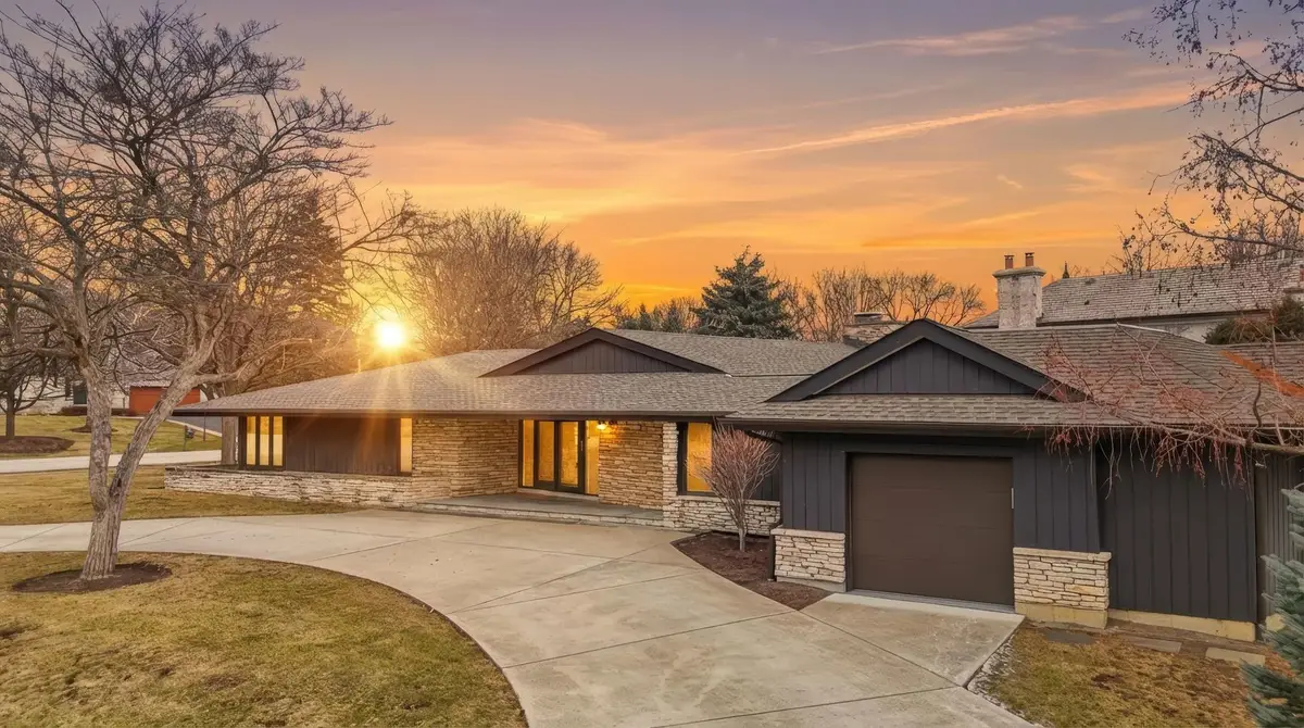 901 S Burton Place, Arlington Heights, IL 60005 - #1