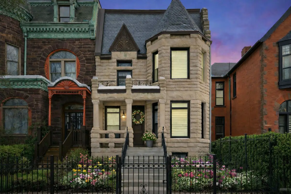 515 E Oakwood Boulevard, Chicago, IL 60653 - #1