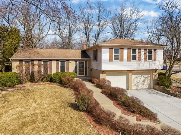 Address Withheld By Seller, Lisle, IL 60532