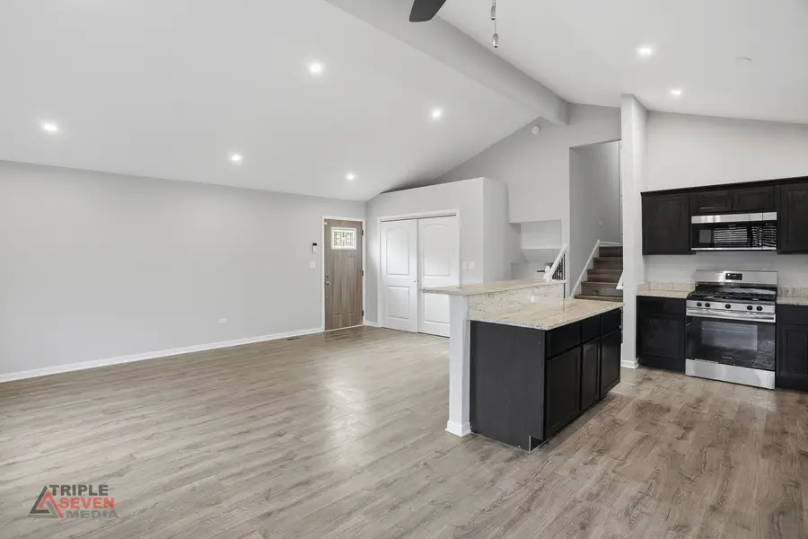 14528 Kolin Avenue, Midlothian, IL 60445 - #3