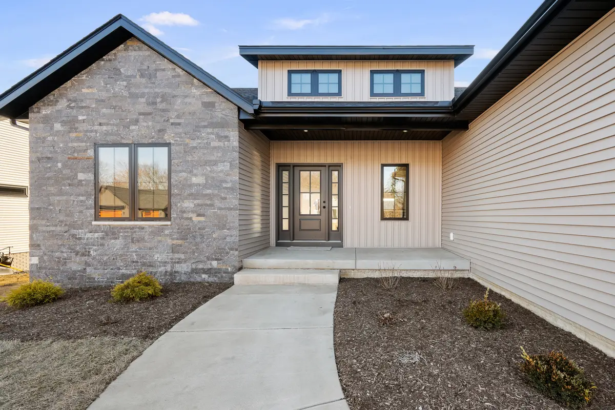 316 Linda Lane, Riverdale, IA 52722 - #1