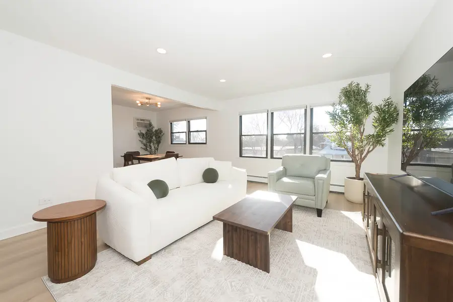 444 Washington Boulevard #404, Oak Park, IL 60302 - #2