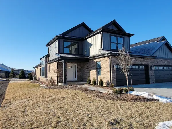 2174 Sky Harbor Drive, New Lenox, IL 60451