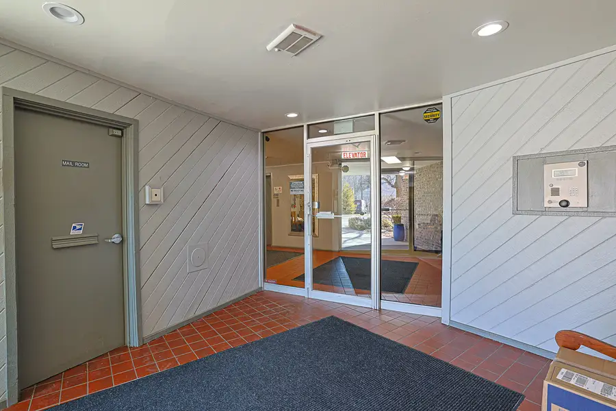 2650 Brookwood Way #313, Rolling Meadows, IL 60008 - #3