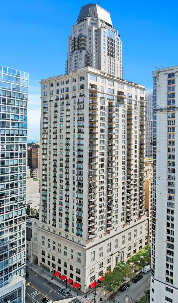 10 E Delaware Place #34A, Chicago, IL 60611