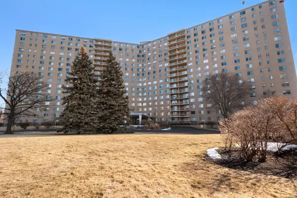 7061 N Kedzie Avenue #613, Chicago, IL 60645