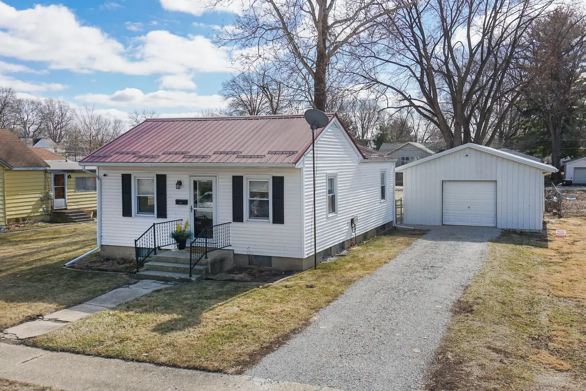 431 9th Street, Lincoln, IL 62656 - #1