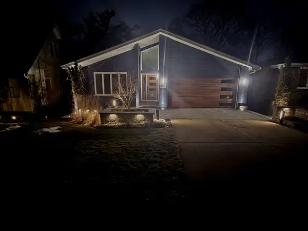 3946 Earlston Road, Downers Grove, IL 60515