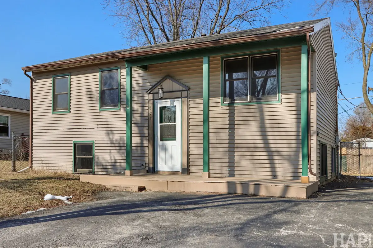 808 Central Park Drive, Round Lake Beach, IL 60073 - #1