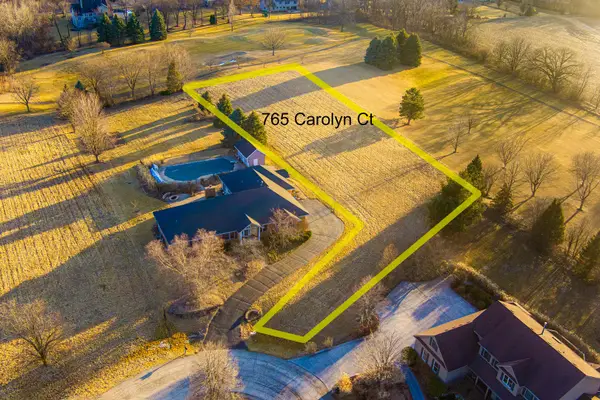 765 Carolyn Court, Elburn, IL 60119