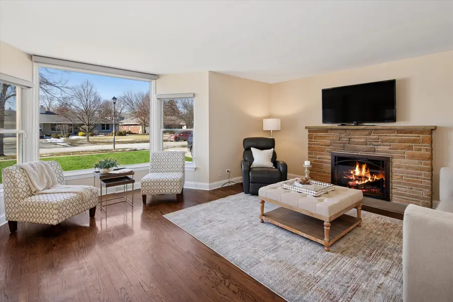 209 N Maison Court, Elmhurst, IL 60126 - #2