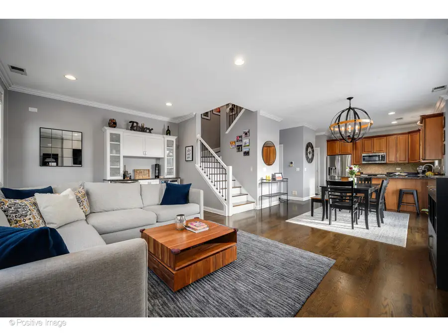 1617 W Barry Avenue #2S, Chicago, IL 60657 - #2