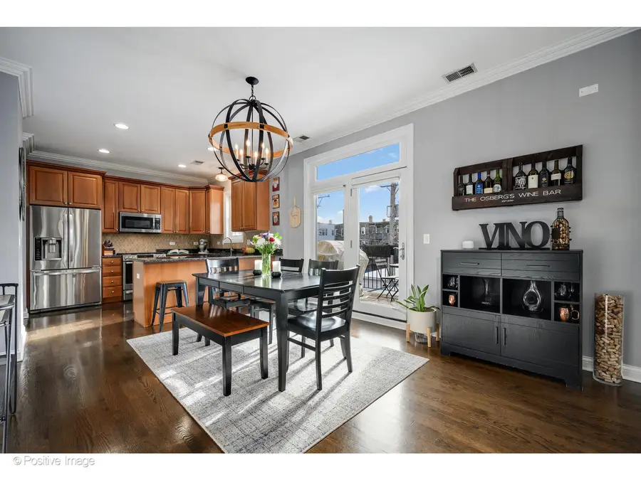 1617 W Barry Avenue #2S, Chicago, IL 60657 - #3