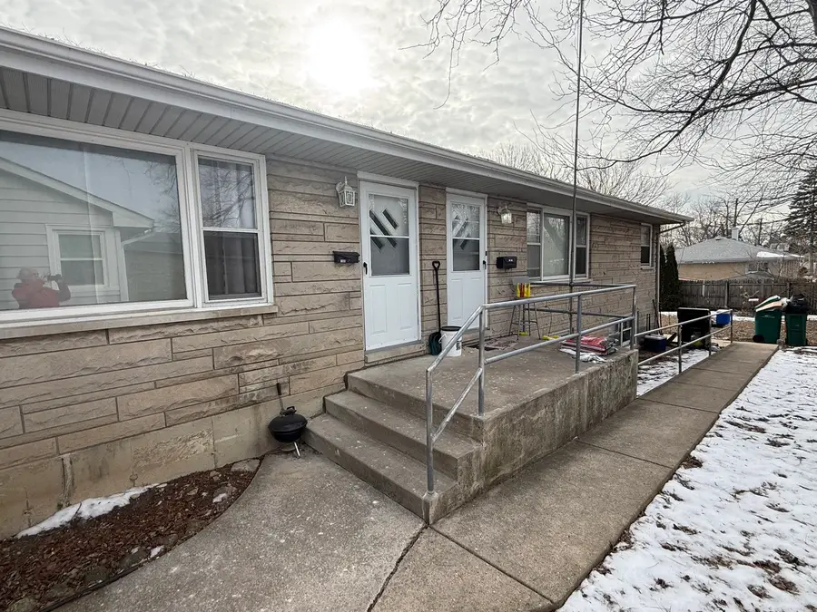 1509 East Street, Lockport, IL 60441 - #3