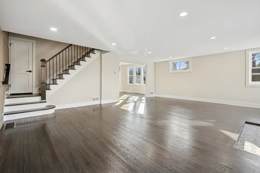 929 Prairie Avenue, Park Ridge, IL 60068 - #3