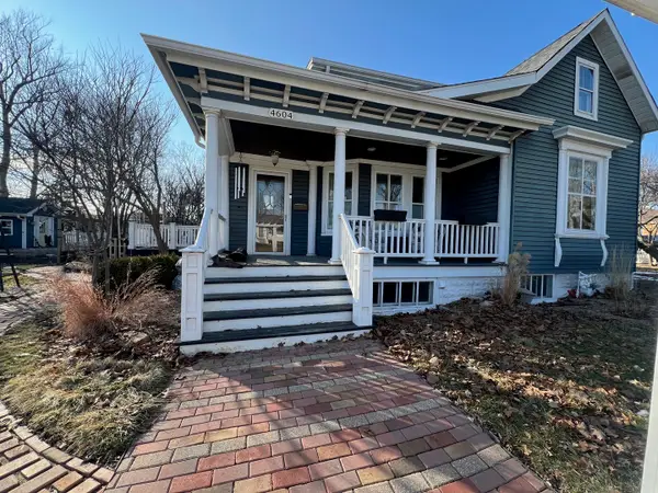 4604 Fairview Avenue, Downers Grove, IL 60515