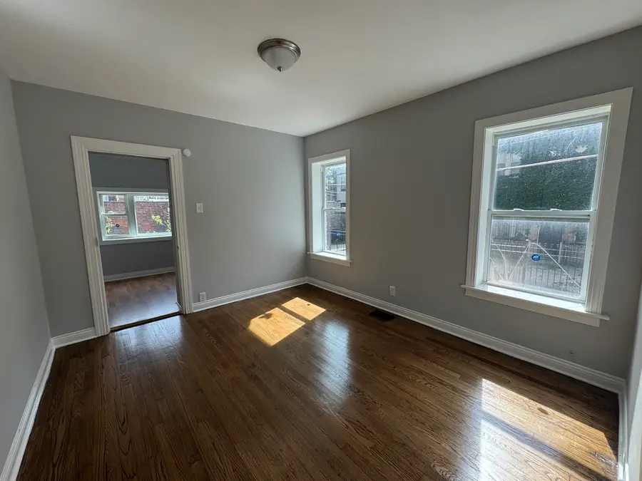 7847 S Bennett Avenue, Chicago, IL 60649 - #3