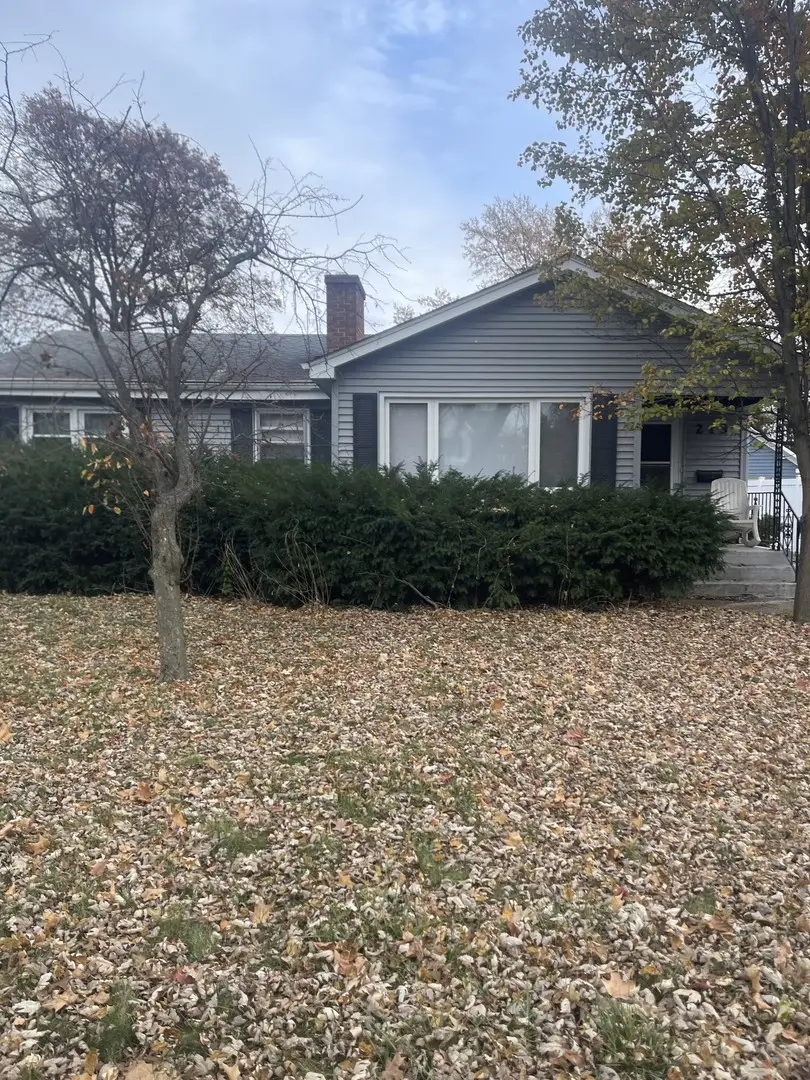 213 S Summit Street, Wheaton, IL 60187 - #3