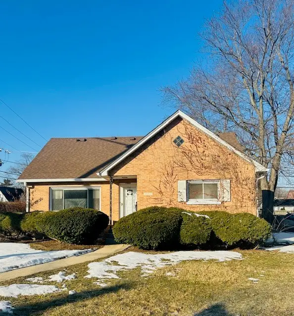 1000 N Lewis Avenue, Waukegan, IL 60085 - #2