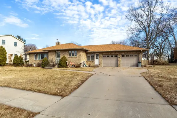 838 South State Street, Geneseo, IL 61254