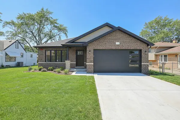 11520 S Leclaire Avenue, Alsip, IL 60803