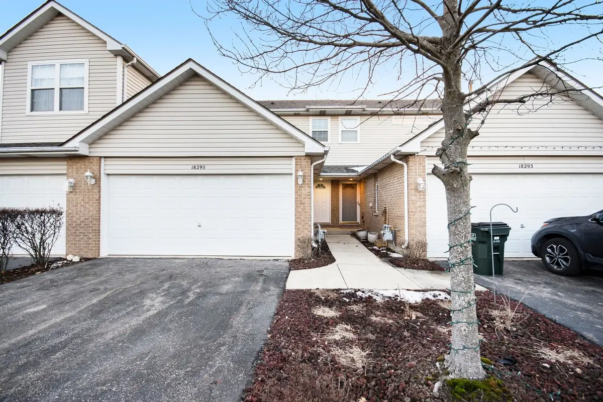 18295 Kirby Drive, Tinley Park, IL 60487 - #1