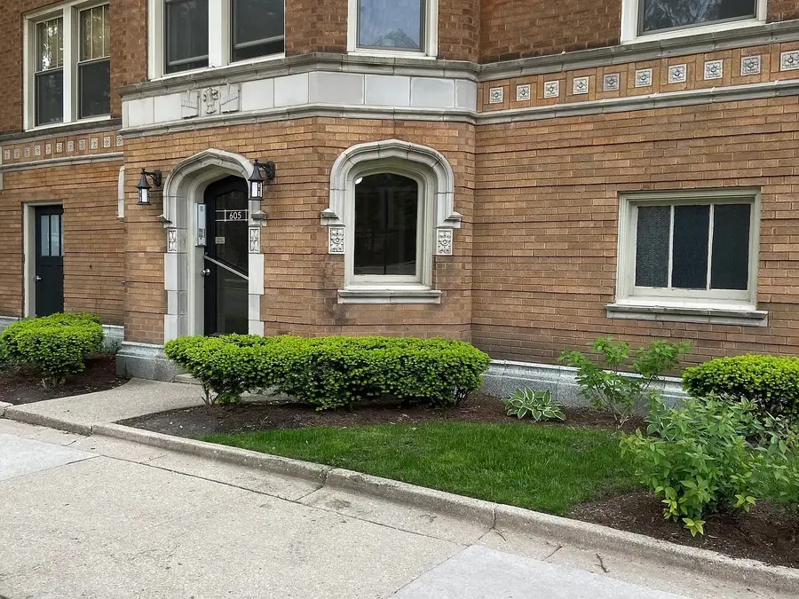605 Washington Boulevard #3N, Oak Park, IL 60302 - #3