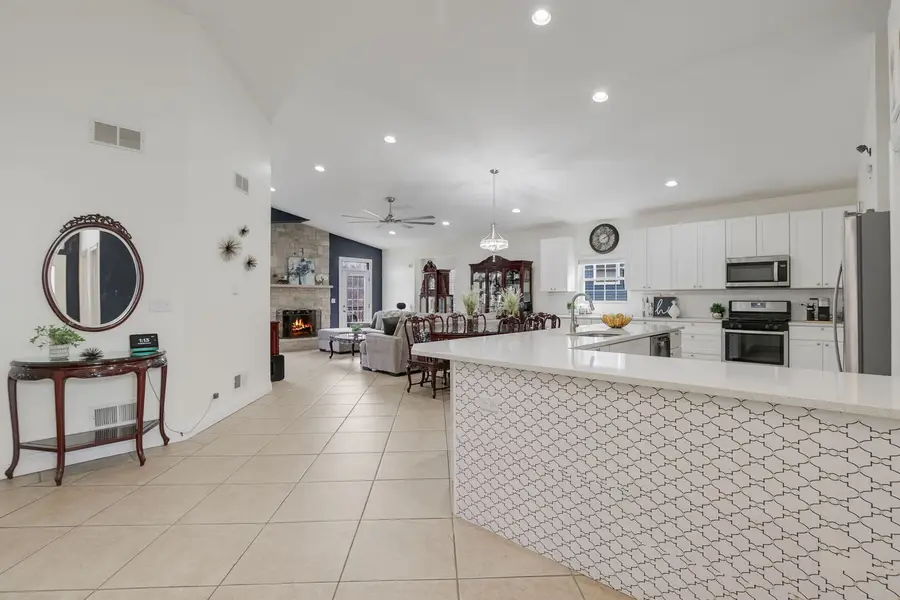 1713 Gilboa Avenue, Zion, IL 60099 - #2