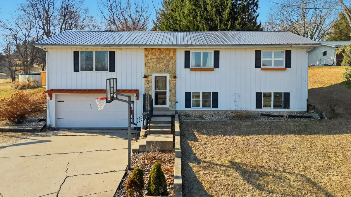 13831 Prairie Center Road, Morrison, IL 61270 - #1