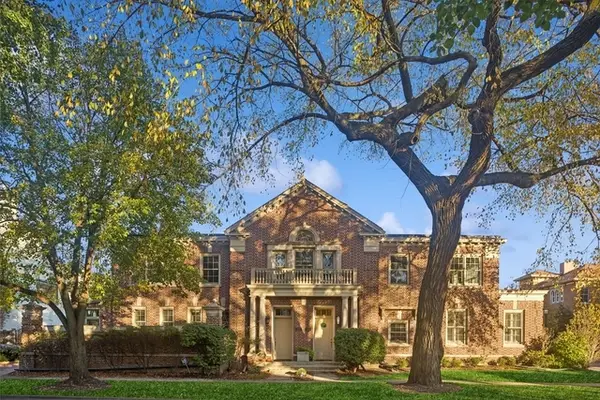 1315 Asbury Avenue, Evanston, IL 60201