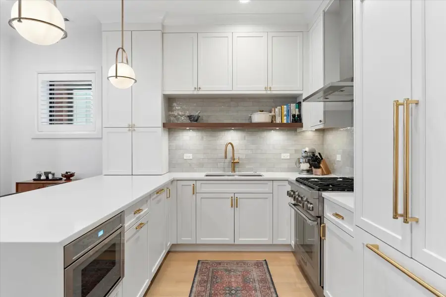 2727 N Kenmore Avenue #3, Chicago, IL 60614 - #3