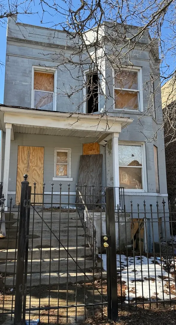 764 S Kenneth Avenue, Chicago, IL 60624 - #1