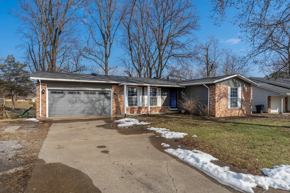 8 Buena Vista Drive, Murphysboro, IL 62966 - #1