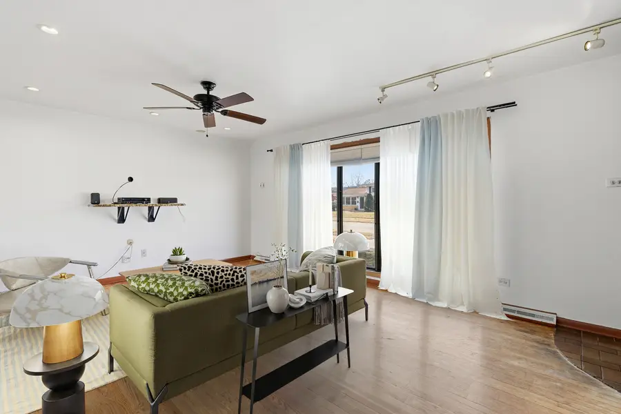 125 Mildred Lane, Chicago Heights, IL 60411 - #3