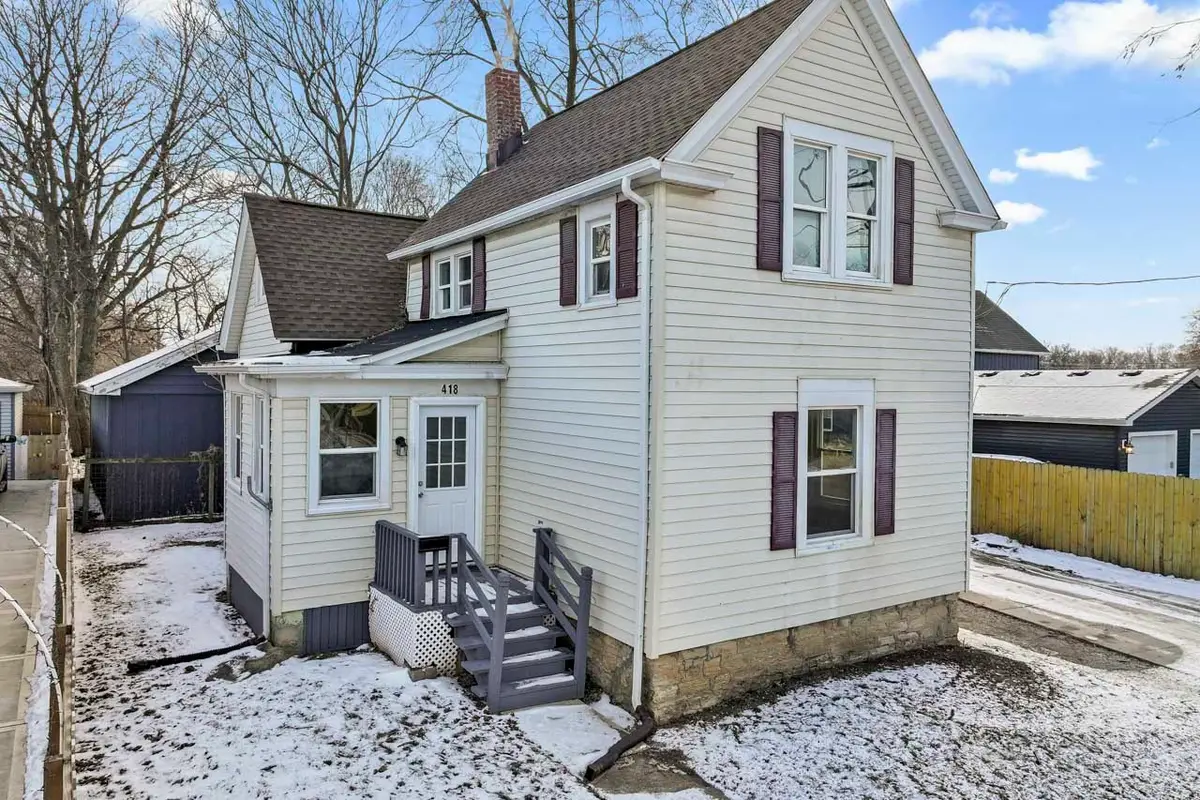 418 W Illinois Avenue, Aurora, IL 60506 - #1