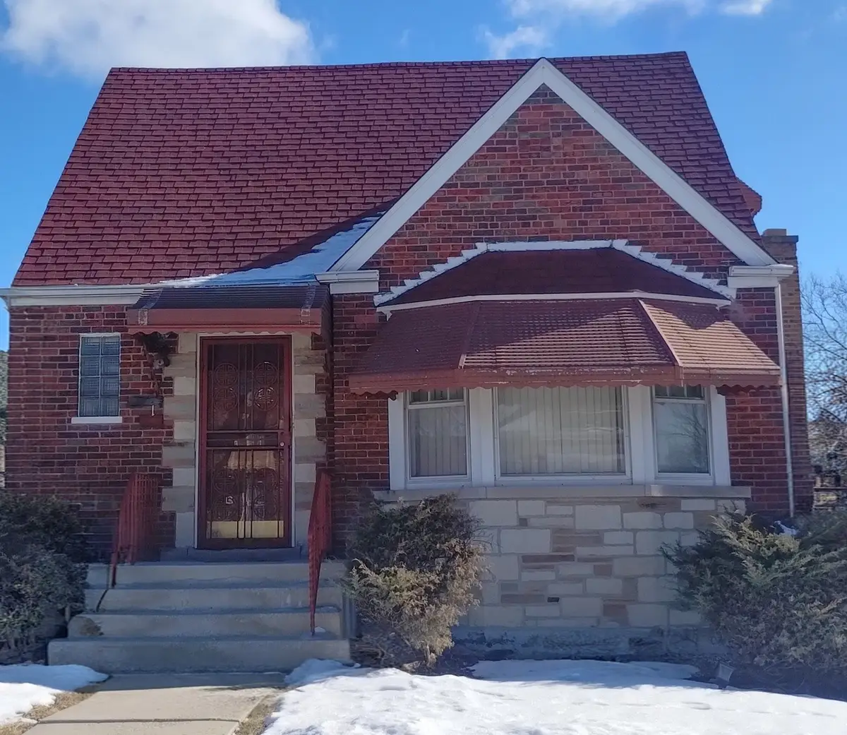 8351 S Dante Avenue, Chicago, IL 60619 - #1