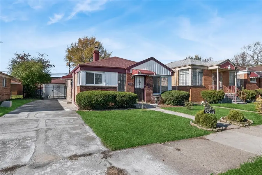 12538 S Justine Street, Calumet Park, IL 60827 - #2