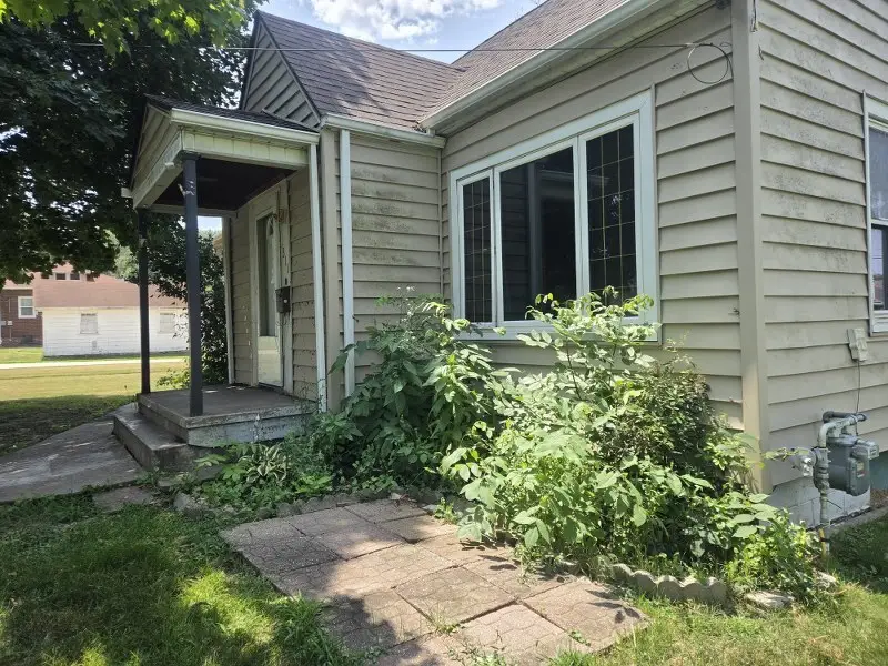 311 54th Street, Moline, IL 61265 - #1