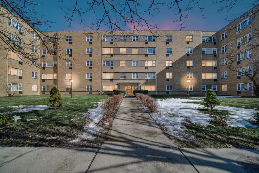 6161 N Hoyne Avenue #302, Chicago, IL 60659 - #2