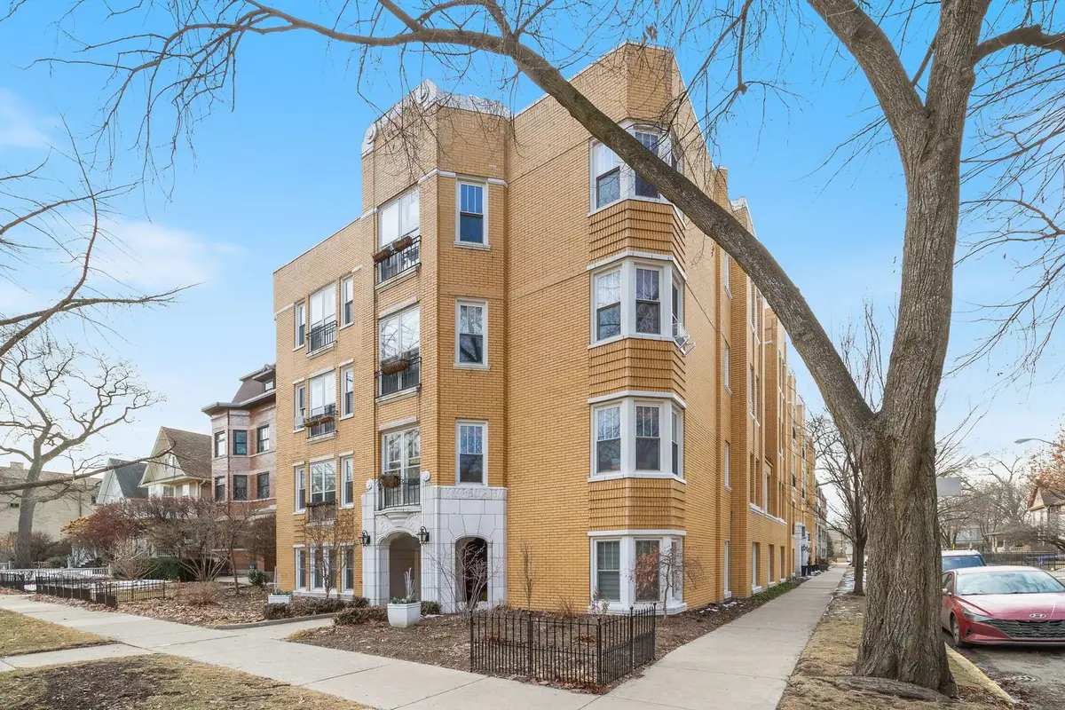 227 N Grove Avenue #3, Oak Park, IL 60302 - #1